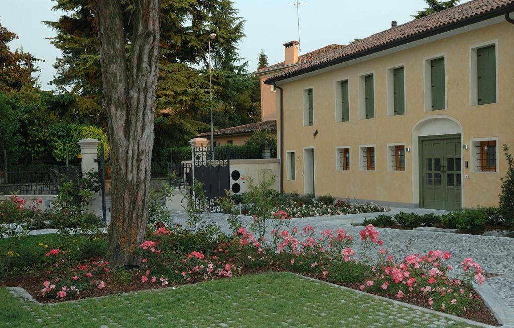 Hotel Villa Maternini Vazzola Eksteriør billede