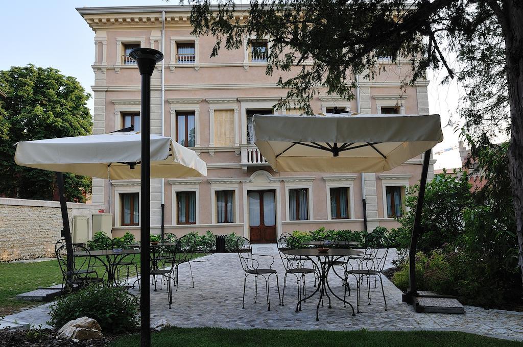 Hotel Villa Maternini Vazzola Eksteriør billede